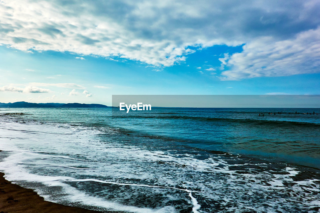 VIEW OF SEA AGAINST SKY