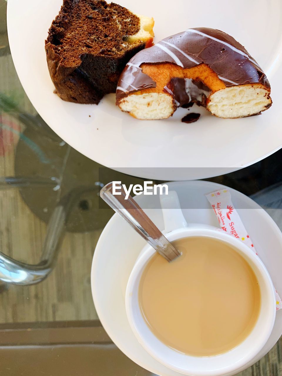 HIGH ANGLE VIEW OF COFFEE AND BREAD ON TABLE