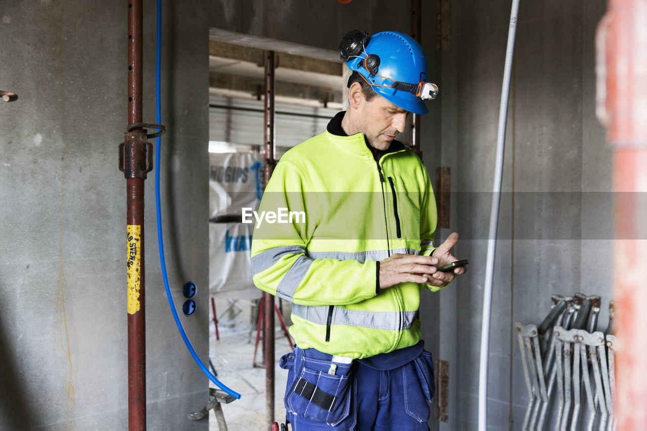 Builder using cell phone