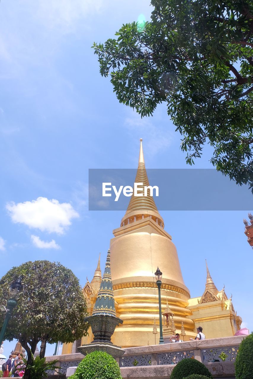 Pagoda in wat phra keaw temple