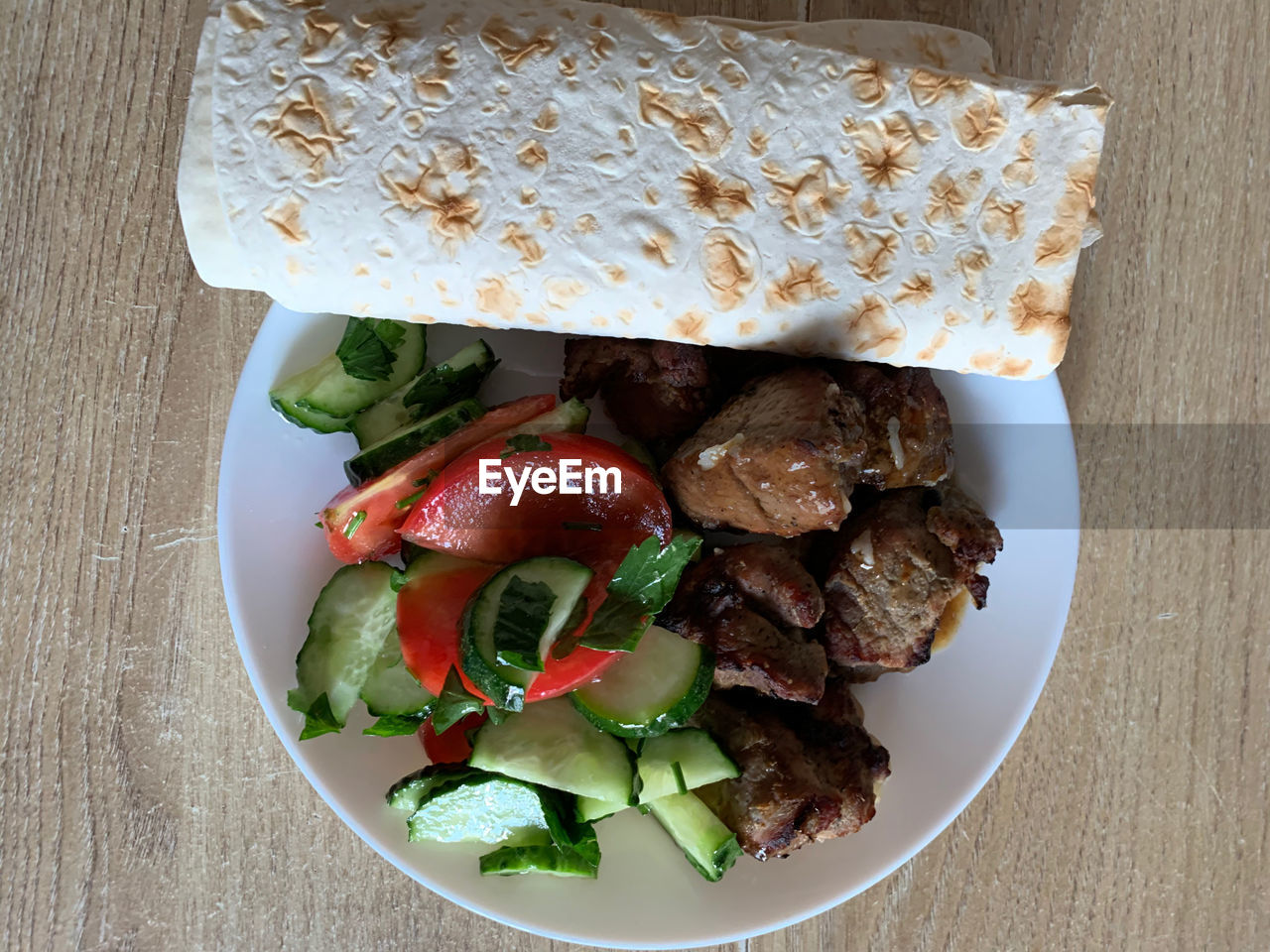 HIGH ANGLE VIEW OF BREAKFAST ON TABLE