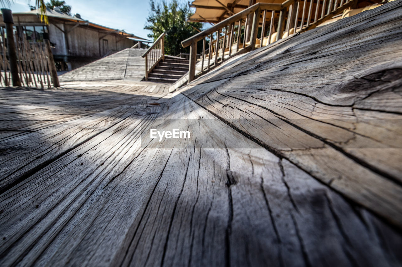 Surface level of wooden footbridge on footpath