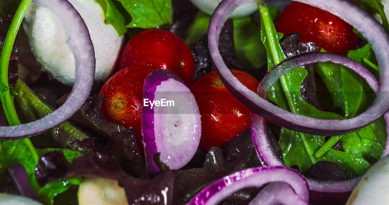 FULL FRAME SHOT OF WET FRUIT