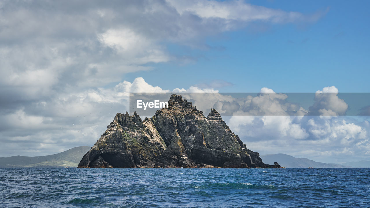 SCENIC VIEW OF SEA AND ROCKS