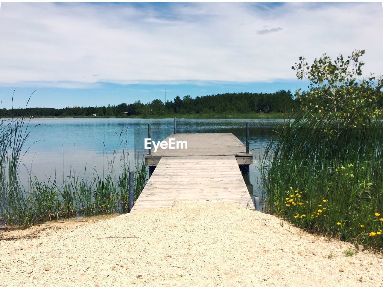 JETTY LEADING TO LAKE