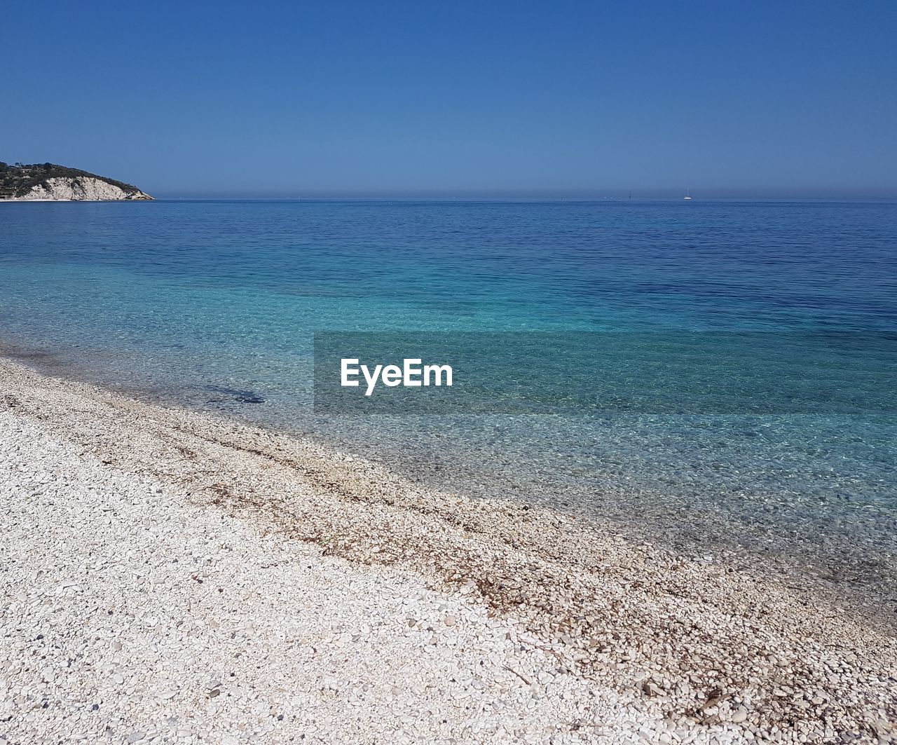 Le ghiaie beach on elba island