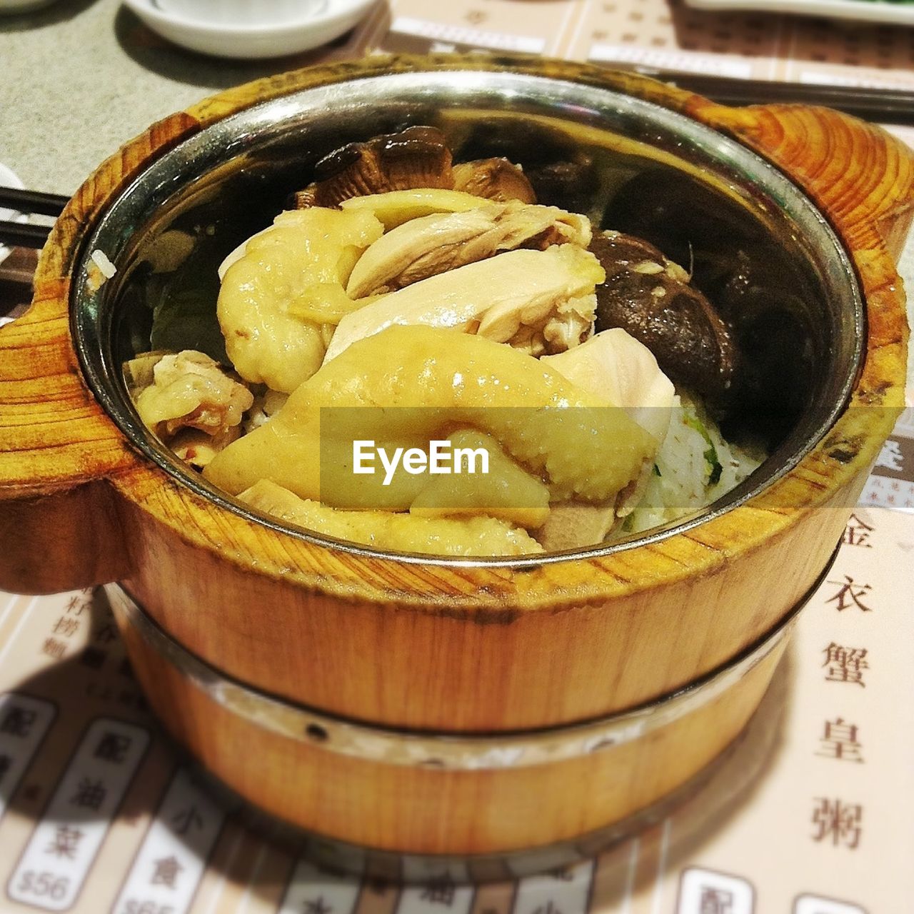 Dish in wooden pot