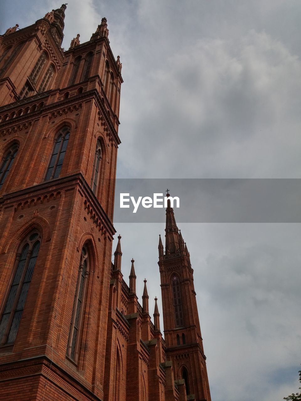 LOW ANGLE VIEW OF TOWER AGAINST SKY