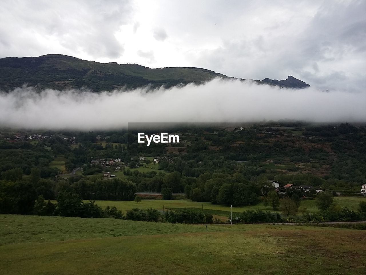 VIEW OF LANDSCAPE AGAINST SKY