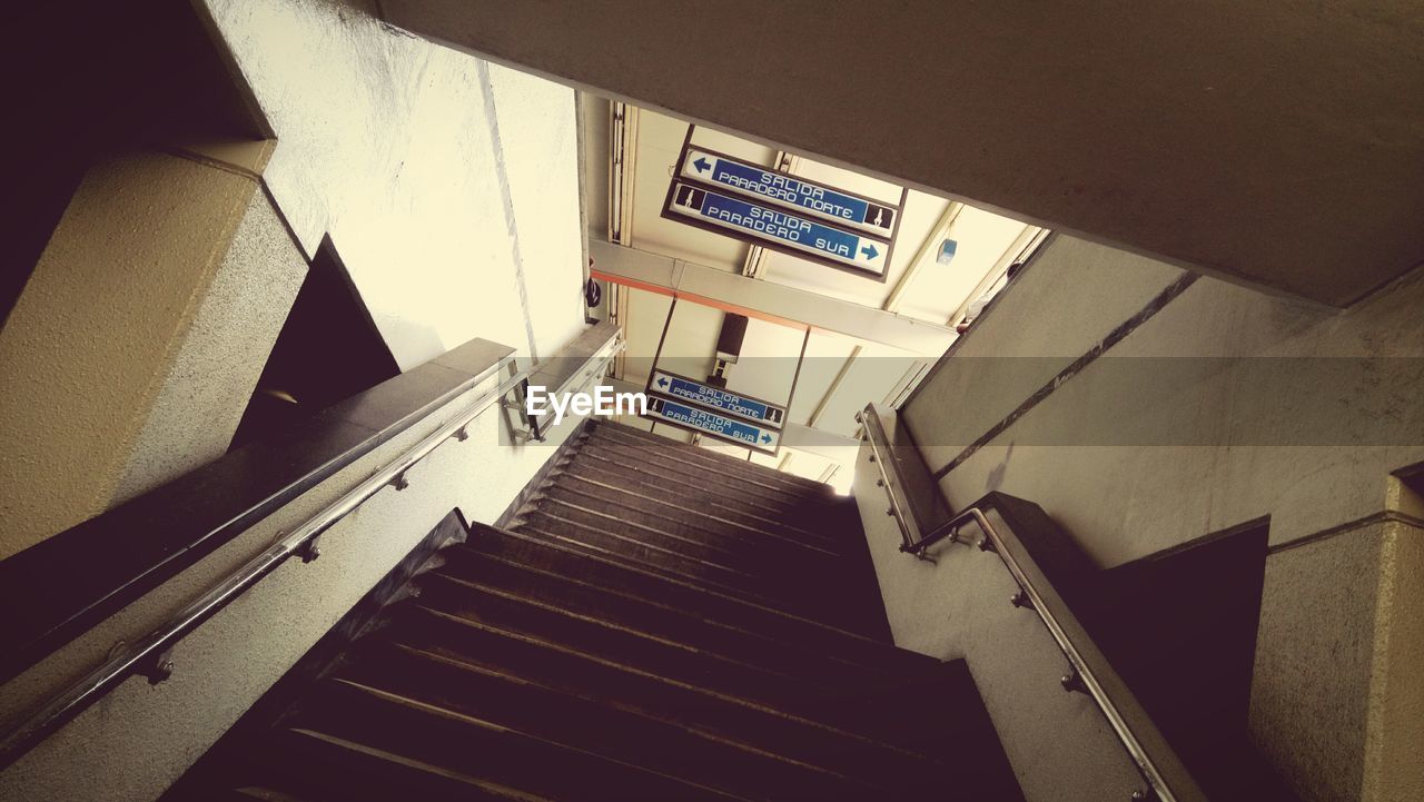 LOW ANGLE VIEW OF STAIRS IN BUILDING