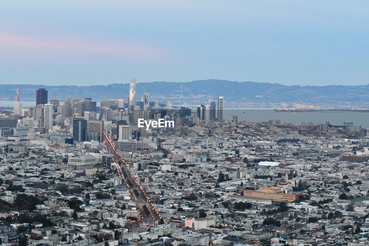 VIEW OF CITYSCAPE AGAINST CLEAR SKY