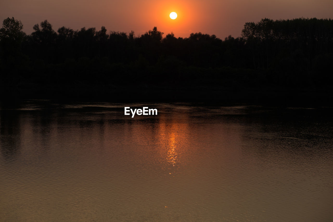 SCENIC VIEW OF SUNSET