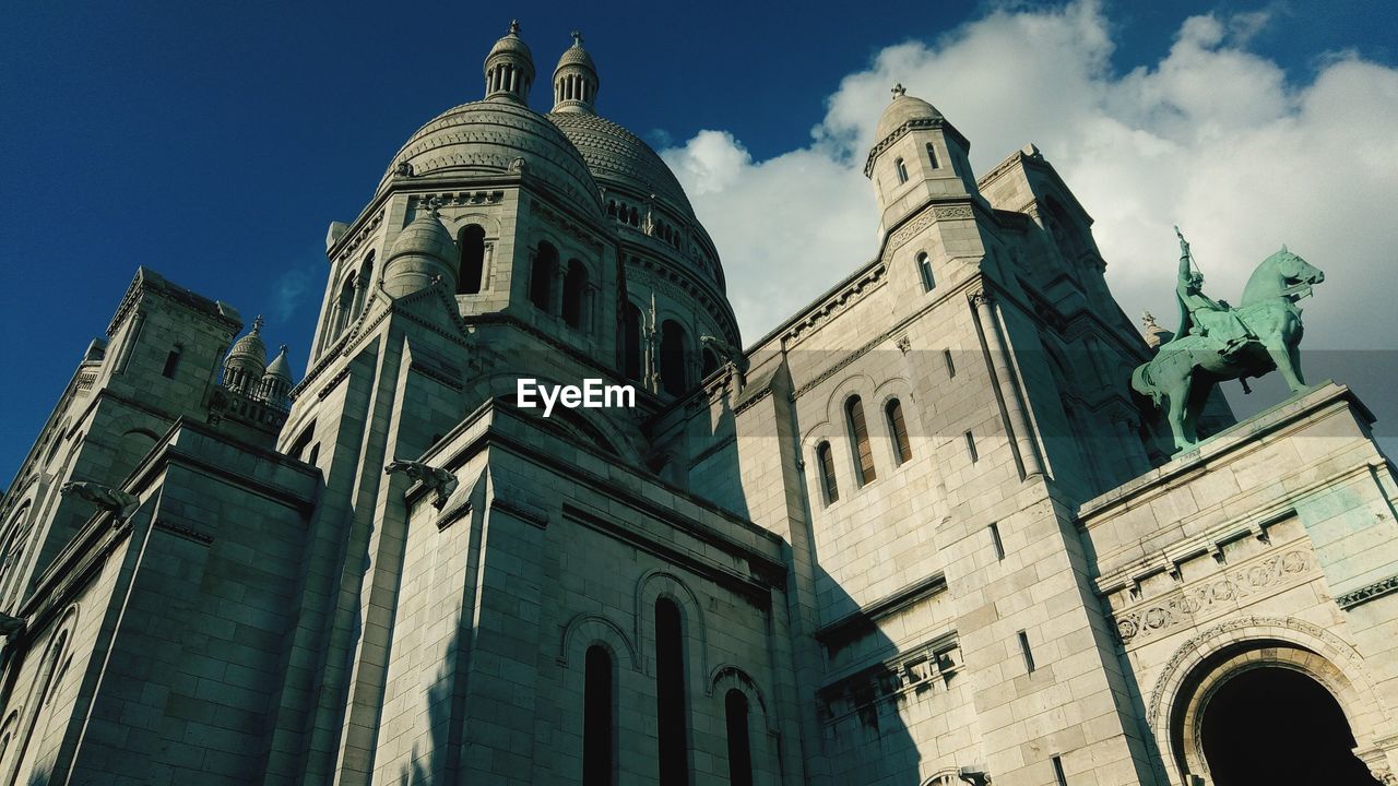 LOW ANGLE VIEW OF TEMPLE