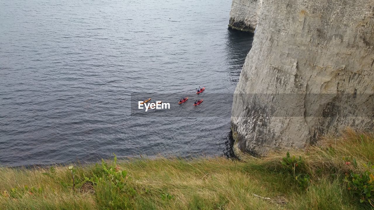 HIGH ANGLE VIEW OF SEA