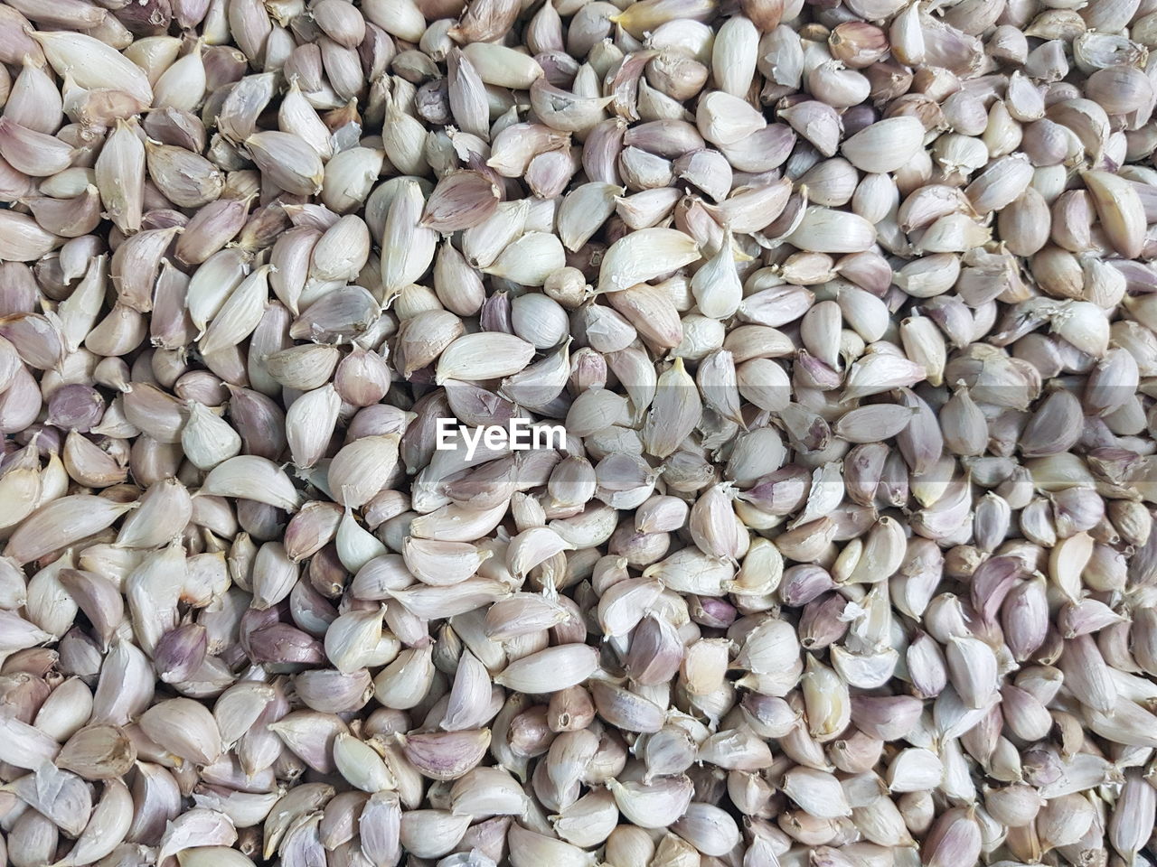 FULL FRAME SHOT OF COFFEE BEANS