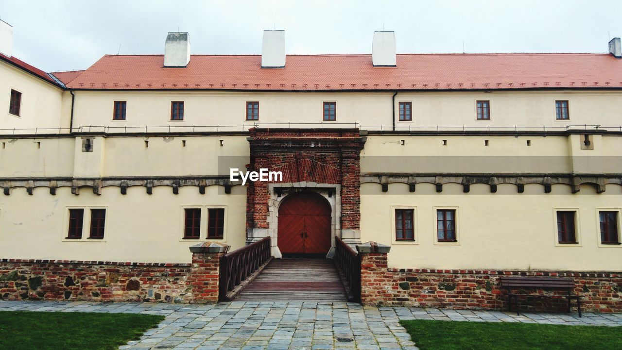 EXTERIOR OF HISTORIC BUILDING