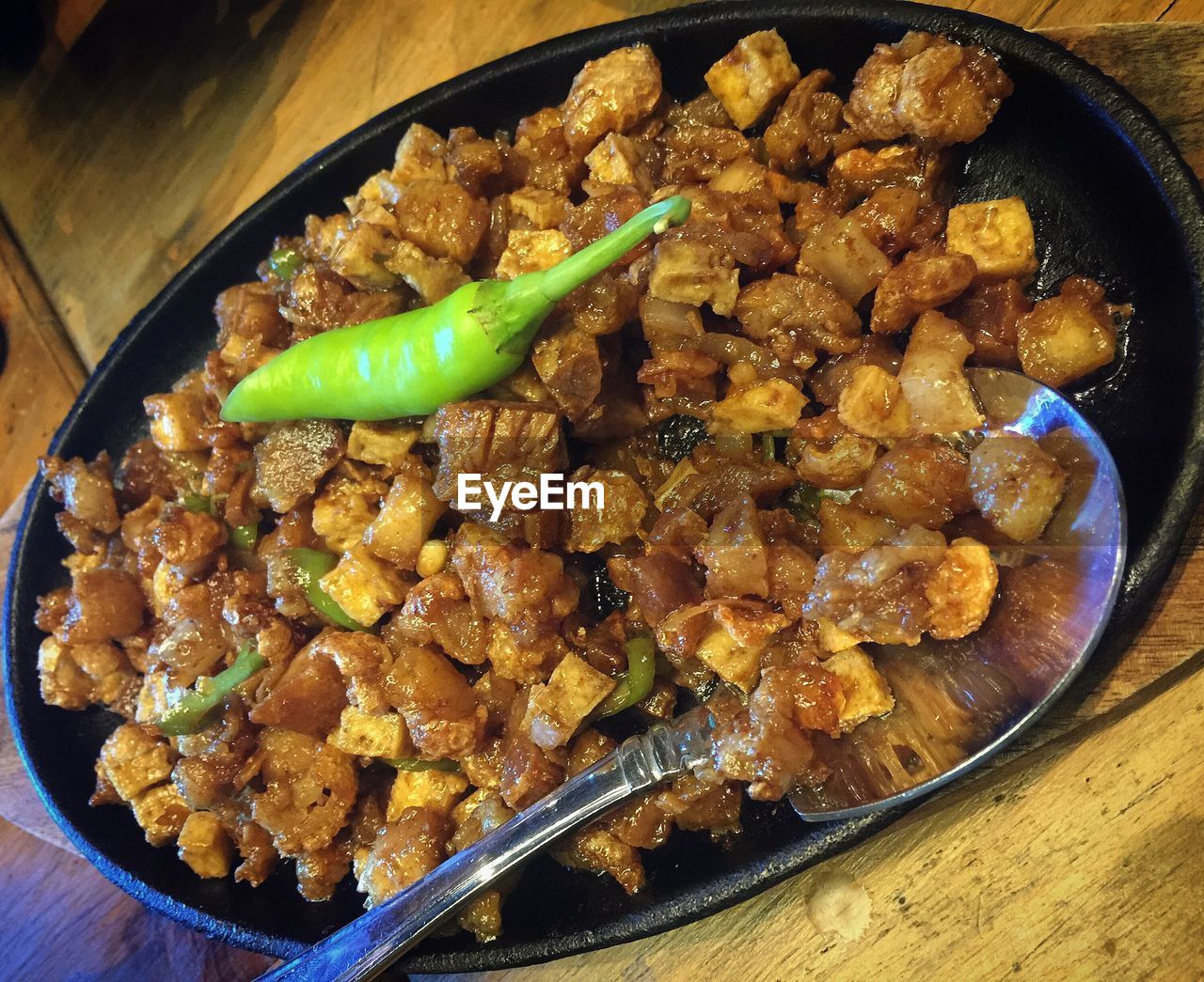 CLOSE-UP OF VEGETABLES