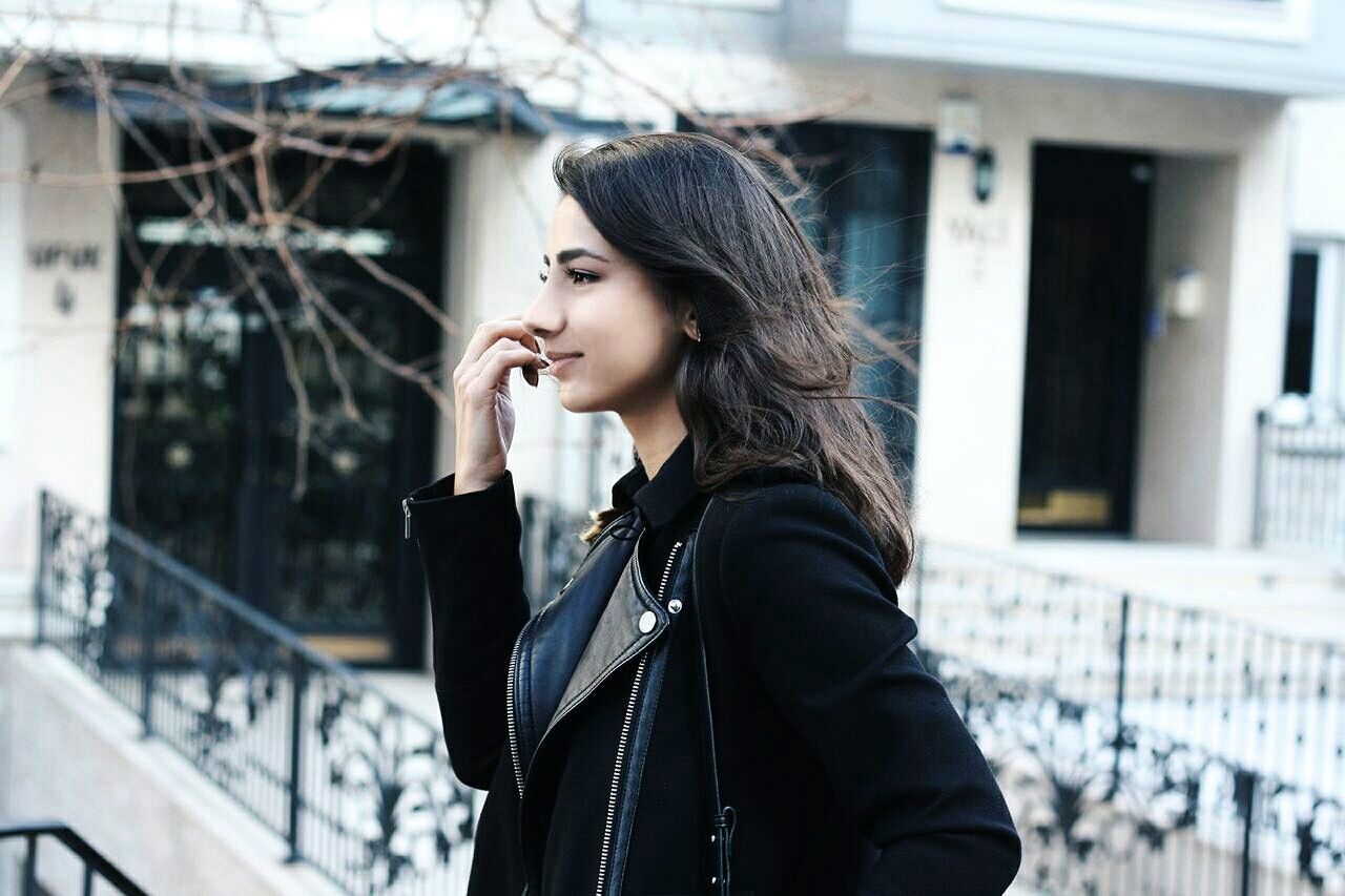 Side view of thoughtful woman looking away