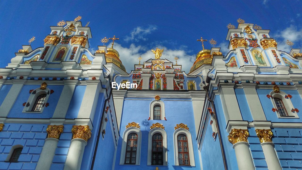 LOW ANGLE VIEW OF CHURCH AGAINST SKY