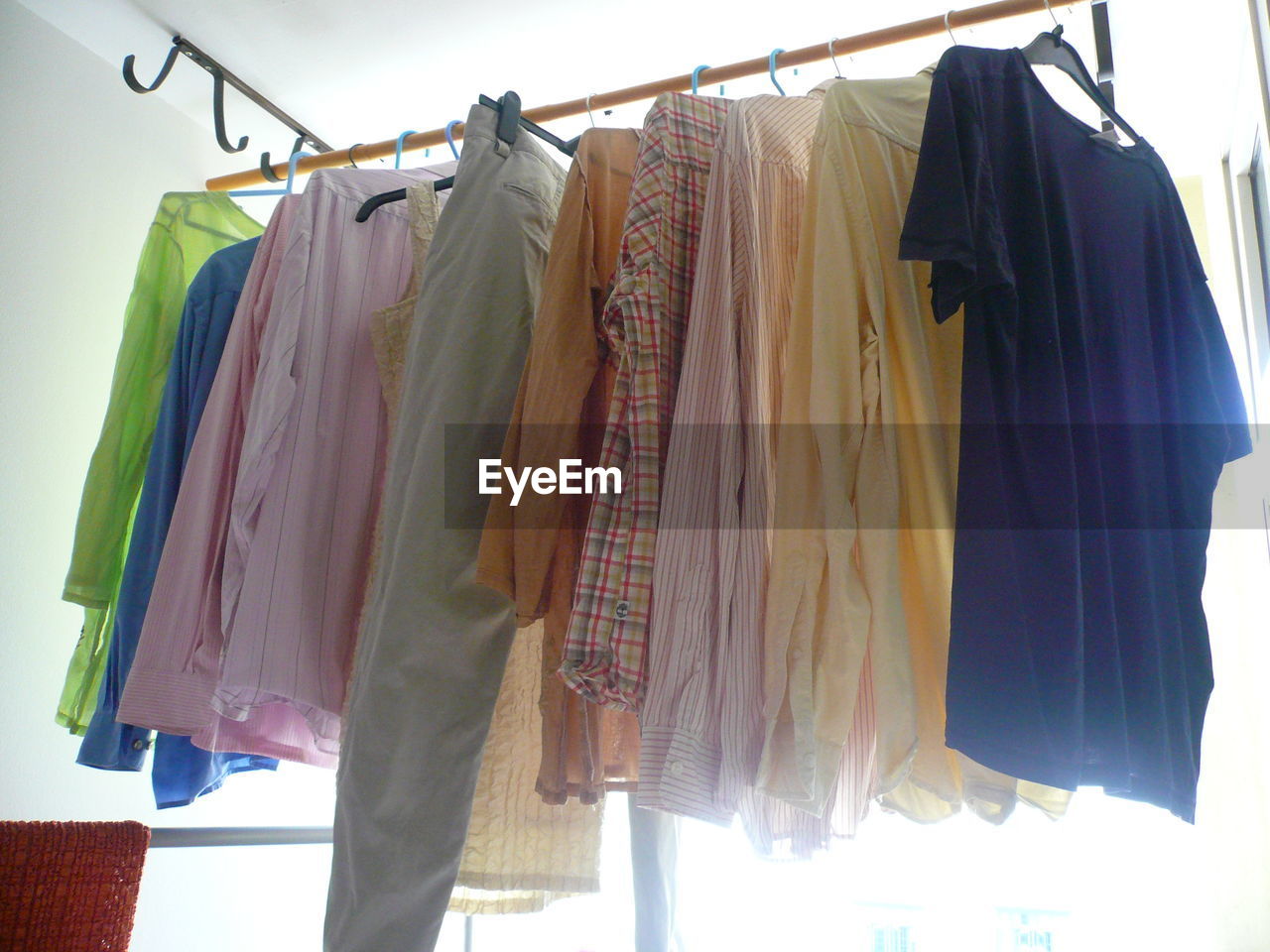 Clothes rack