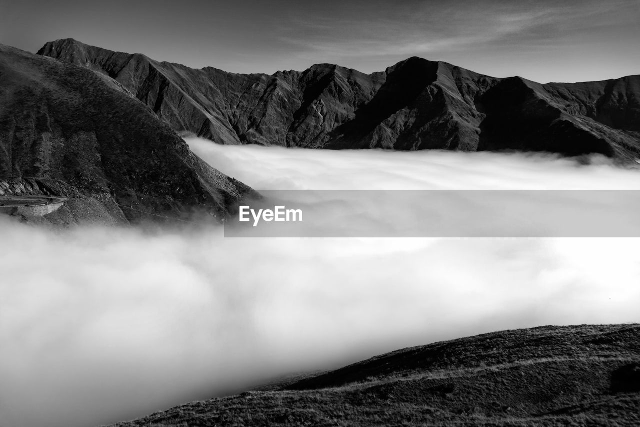SCENIC VIEW OF MOUNTAINS