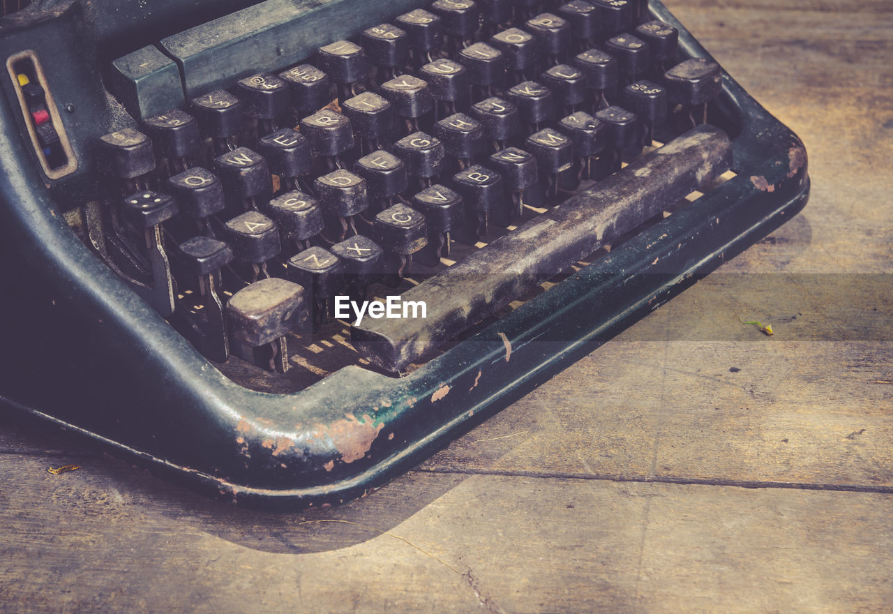 Vintage typewriter on table