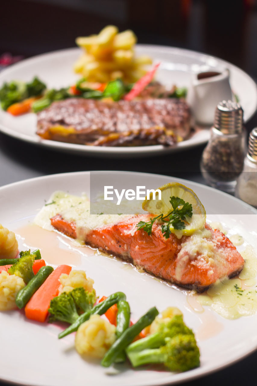 CLOSE-UP OF FOOD SERVED ON PLATE