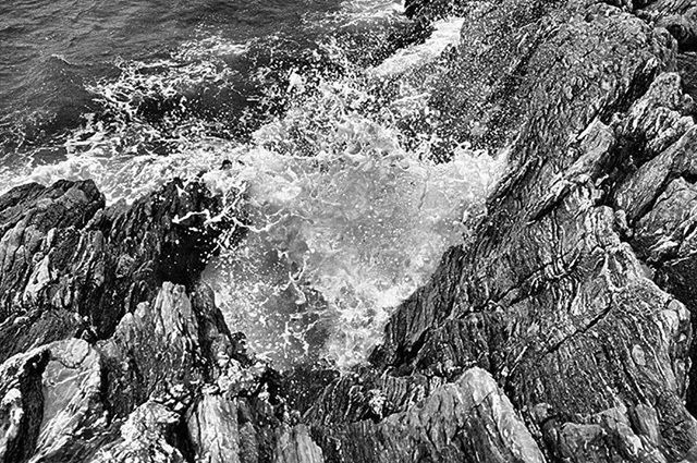 CLOSE-UP OF WATER IN THE SEA