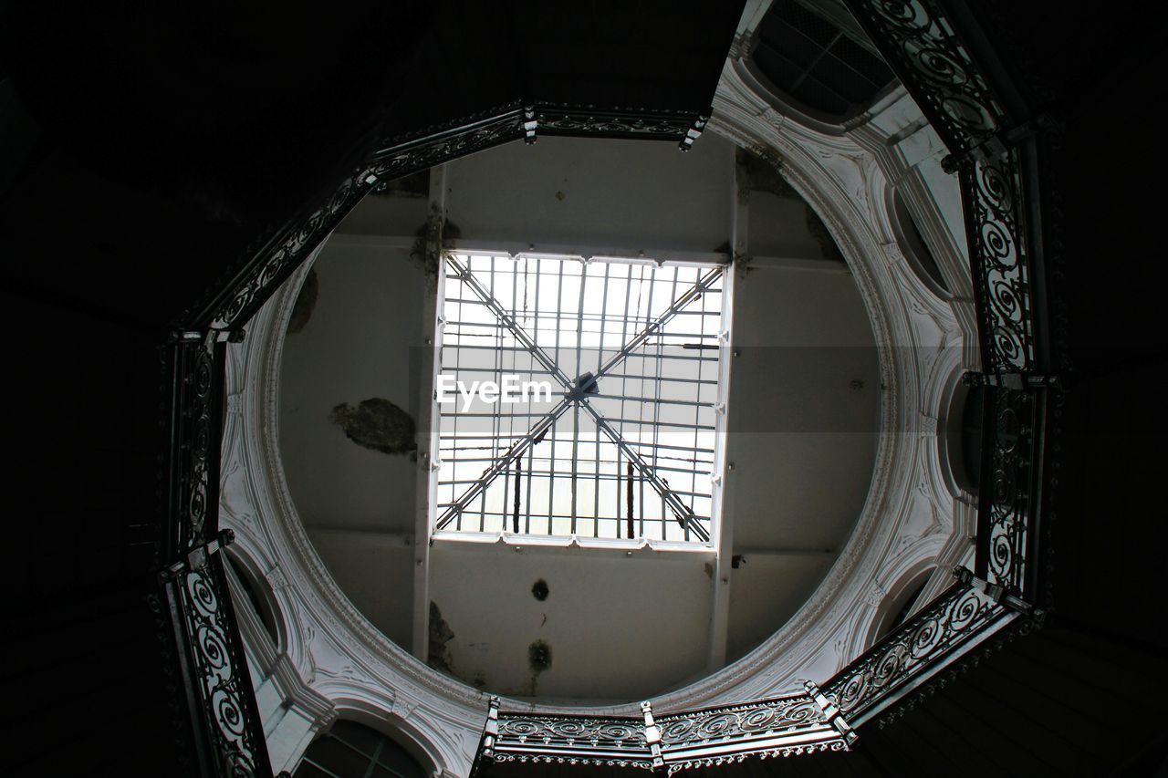 LOW ANGLE VIEW OF BUILT STRUCTURE WITH WINDOW