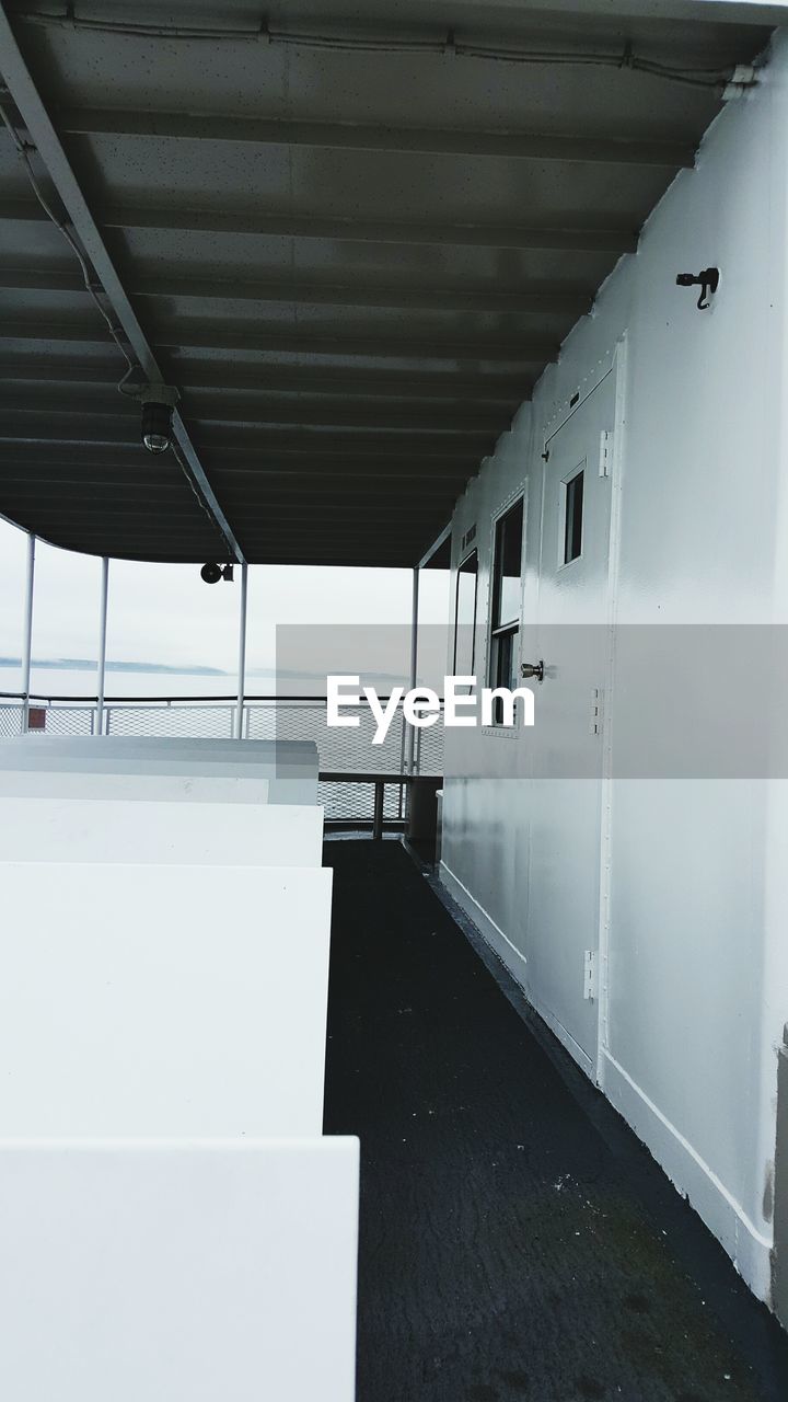 EMPTY CORRIDOR OF BUILDING