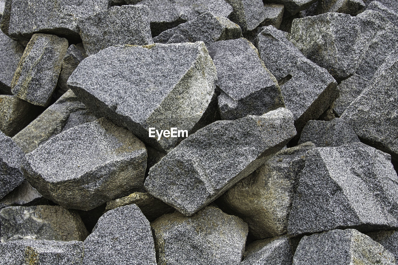 FULL FRAME SHOT OF STONES AND ROCK