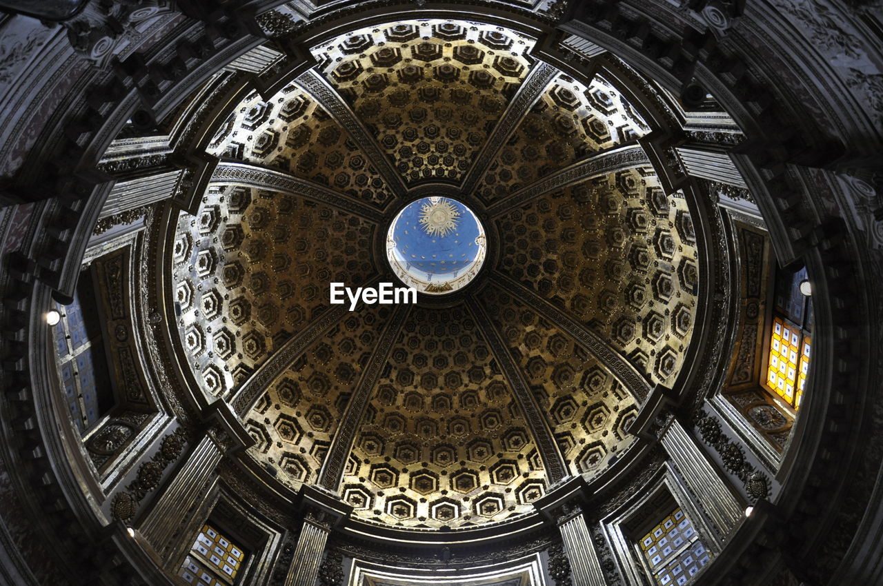 Low angle view of siena cathedral cupola