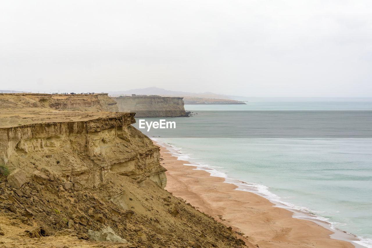 View from the beaches of oman sea in chabahar, baluchistan province, iran.tabletop mountains in iran