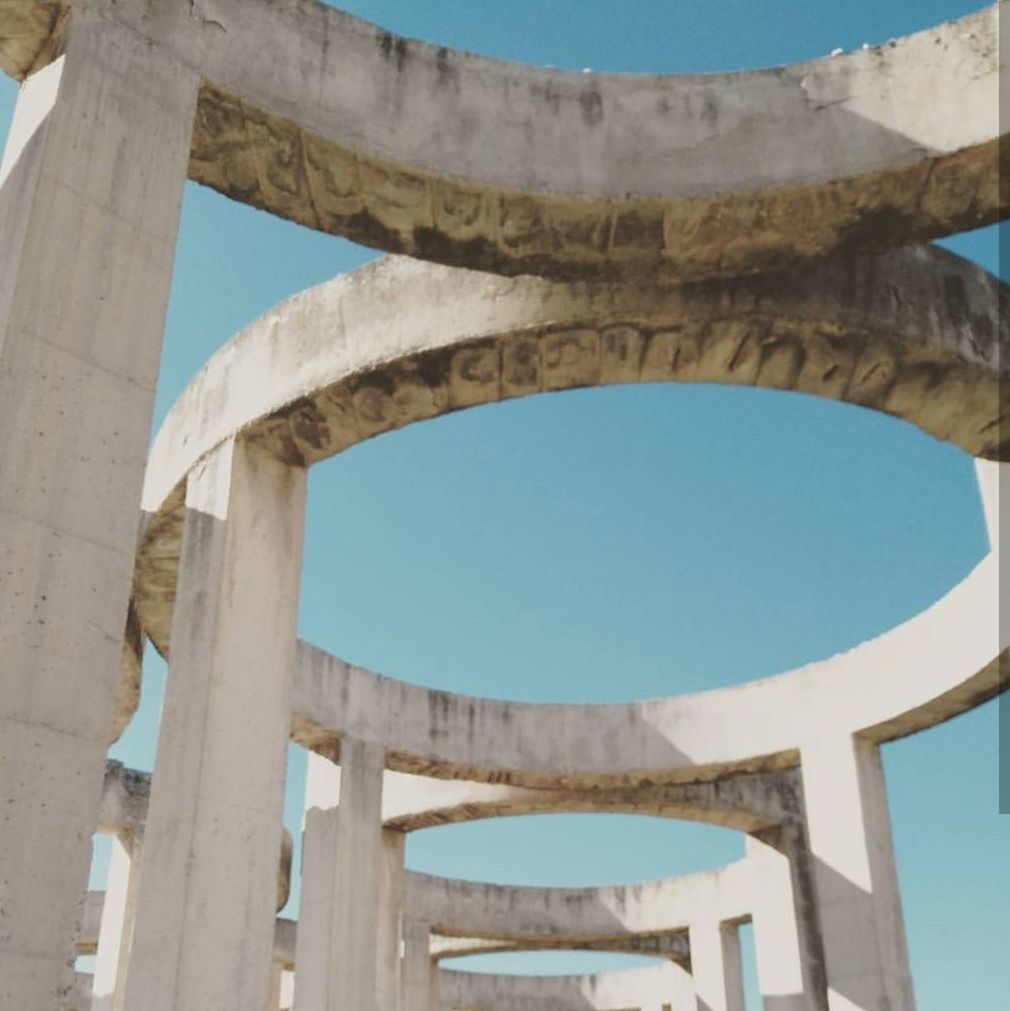 LOW ANGLE VIEW OF A MONUMENT