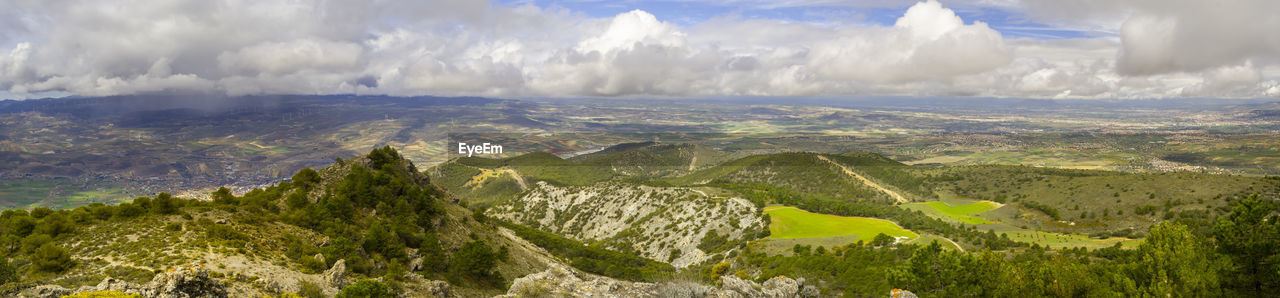 PANORAMIC VIEW OF LANDSCAPE