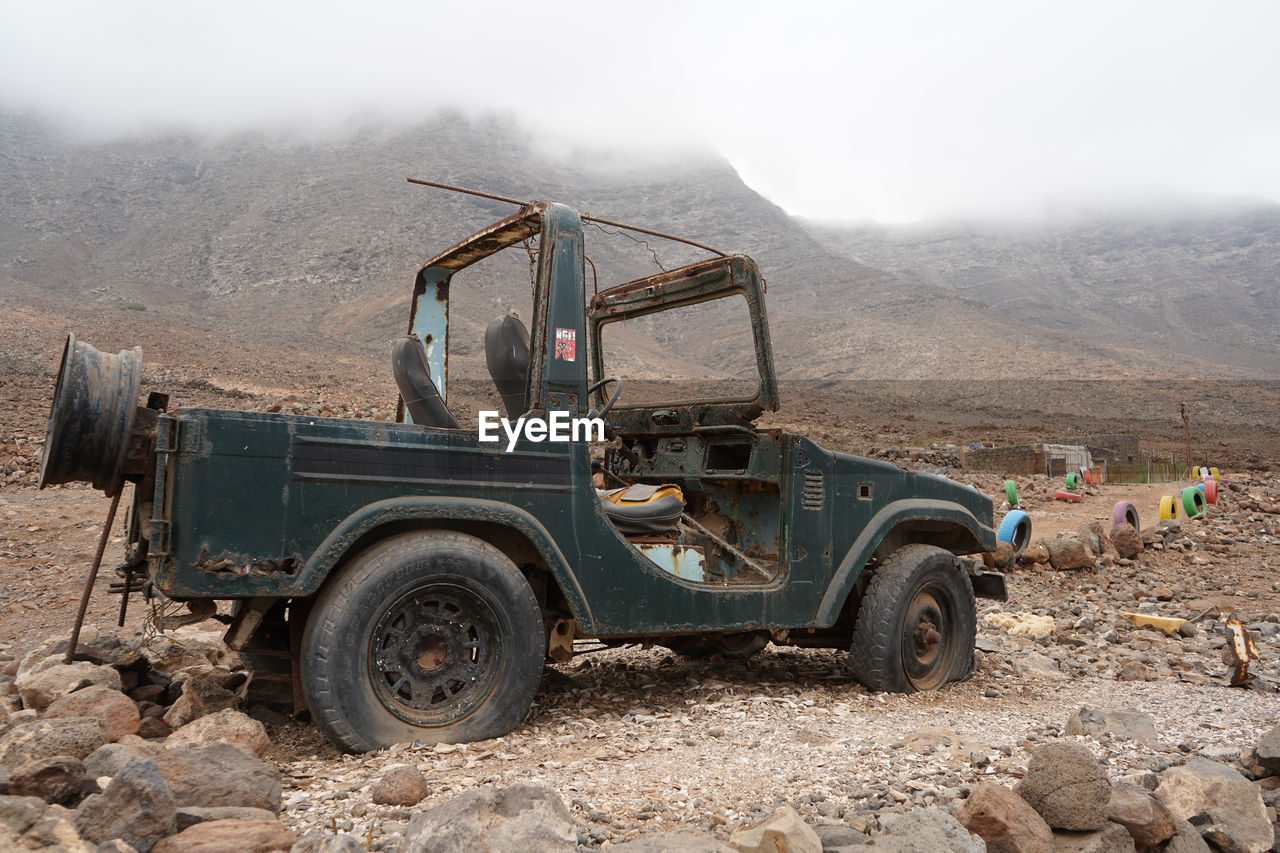 Jeep wrack from war 