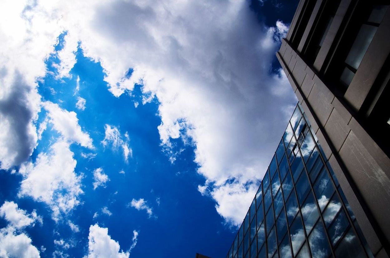 LOW ANGLE VIEW OF BUILDING AGAINST SKY