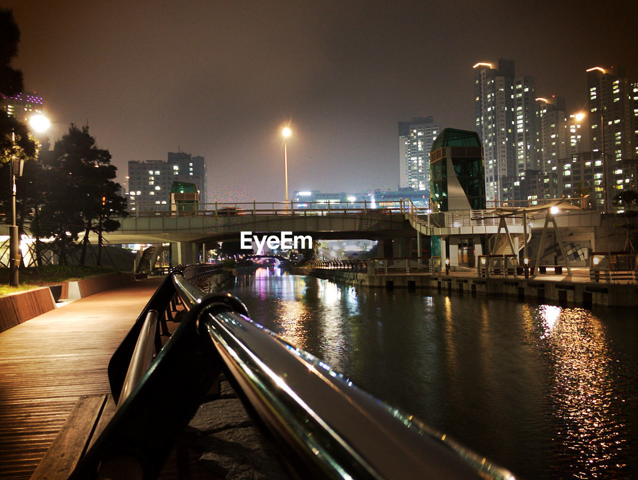 ILLUMINATED CITY AT NIGHT