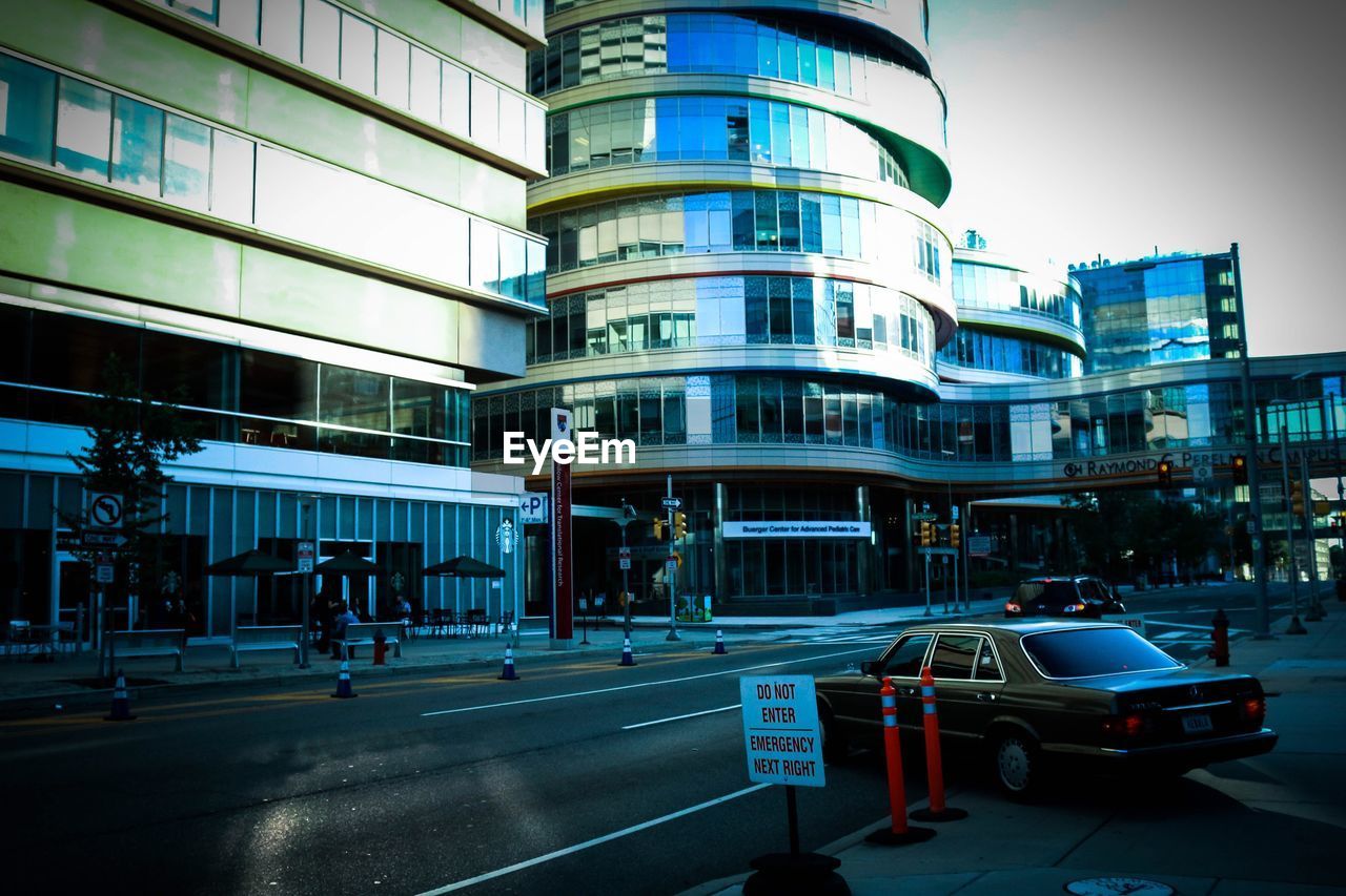 VIEW OF MODERN BUILDINGS IN CITY