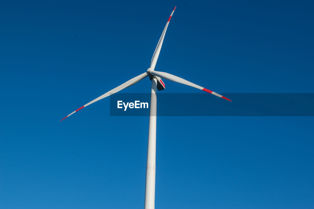 LOW ANGLE VIEW OF WINDMILL AGAINST SKY