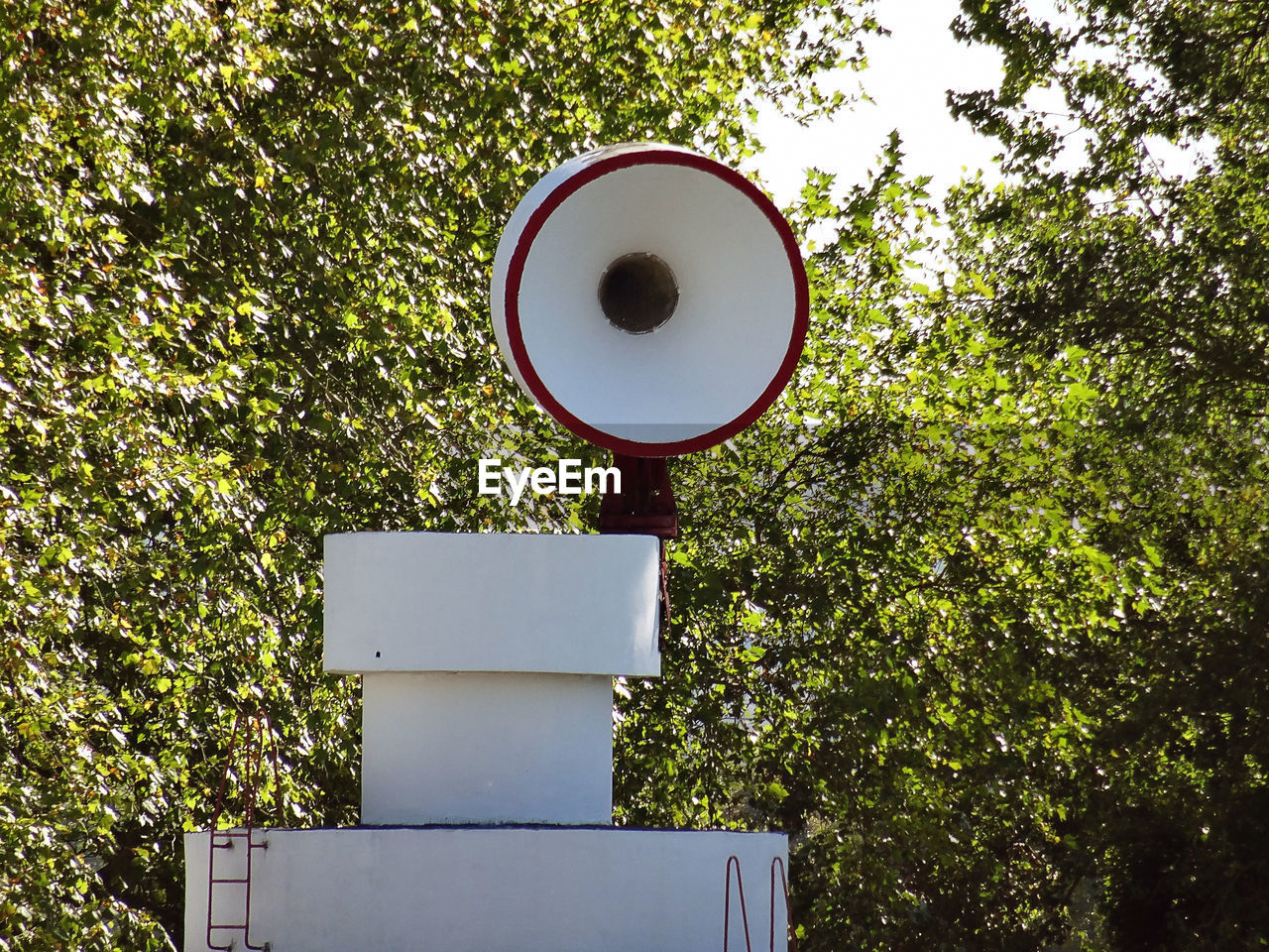 plant, green, tree, lighting, no people, nature, light, day, outdoors, light fixture, megaphone, technology, yellow