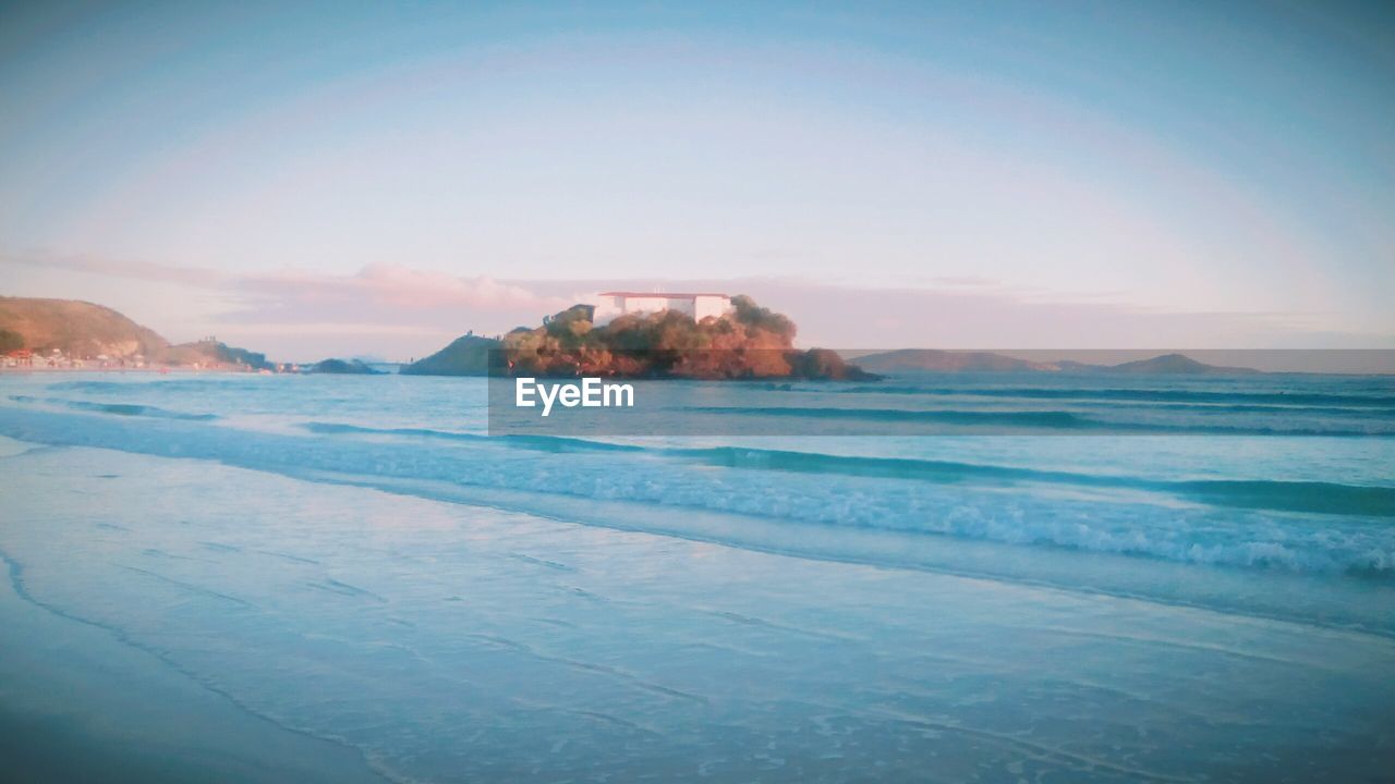 PANORAMIC VIEW OF SEA AGAINST SKY