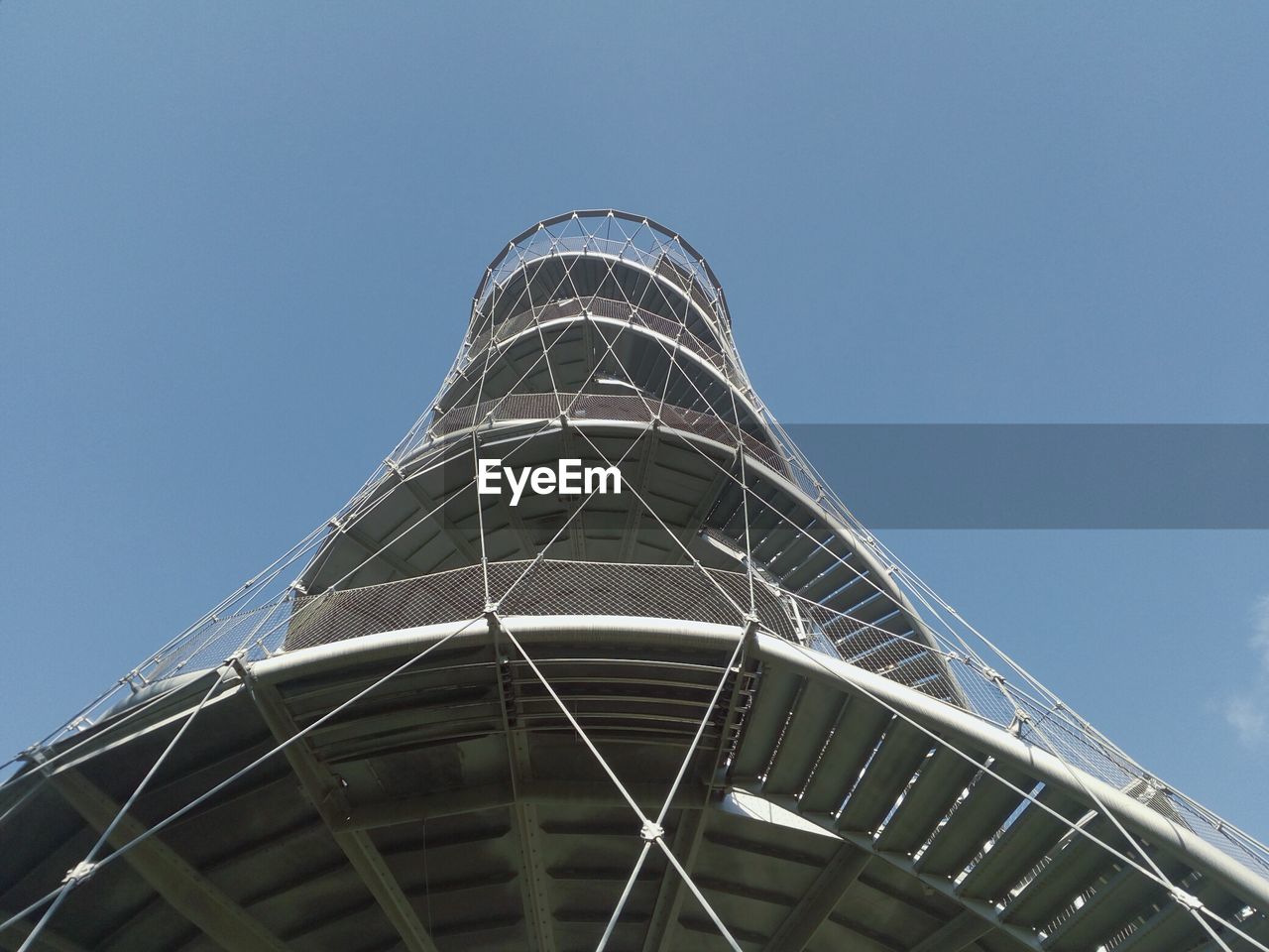 LOW ANGLE VIEW OF BUILT STRUCTURE AGAINST CLEAR SKY