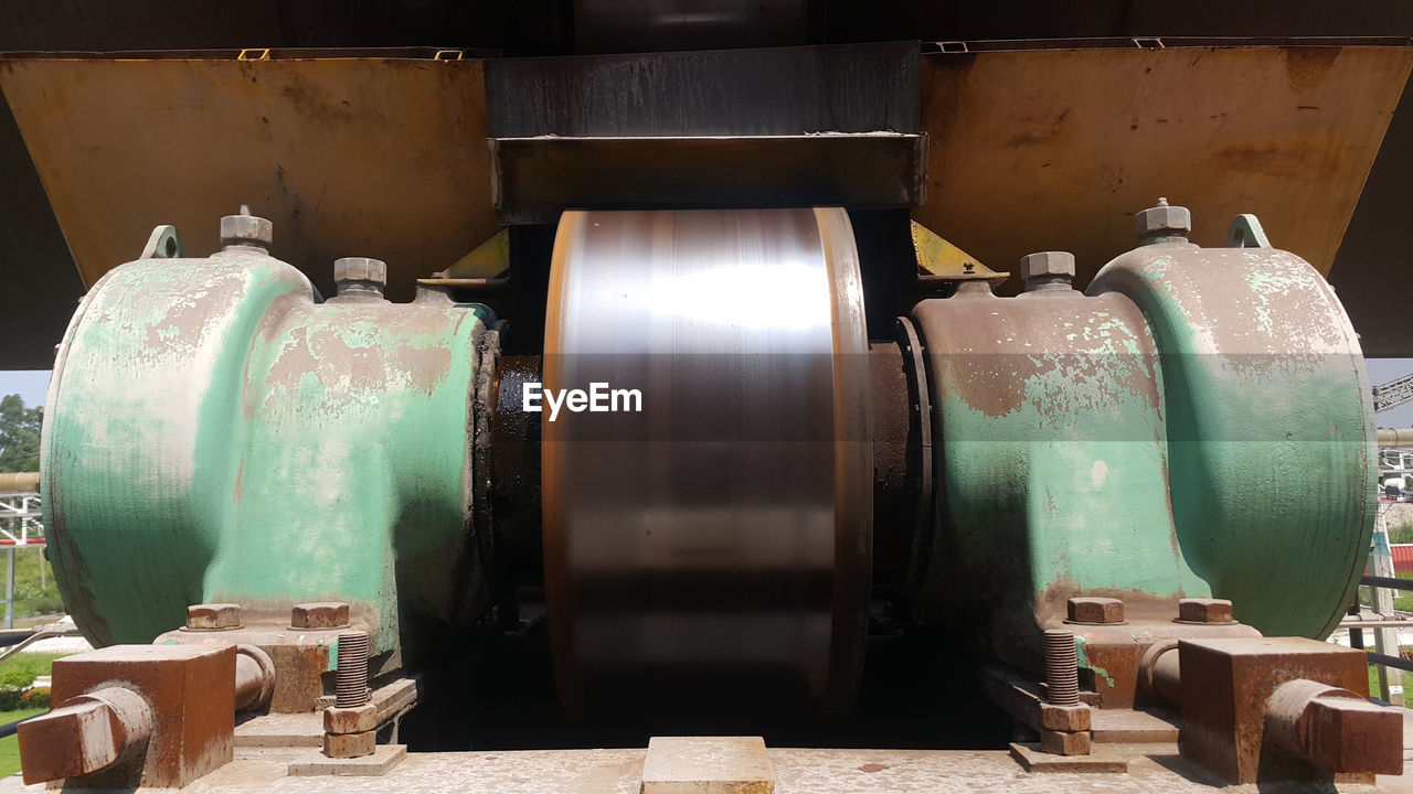 VIEW OF MACHINE PART