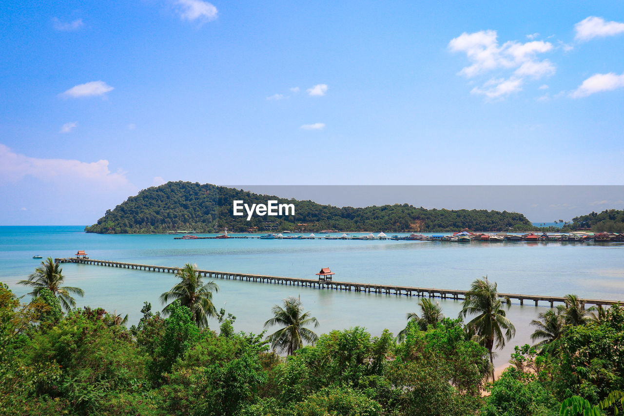 Scenic view of bay against sky