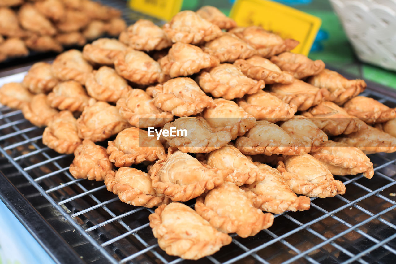 HIGH ANGLE VIEW OF MEAT ON BARBECUE