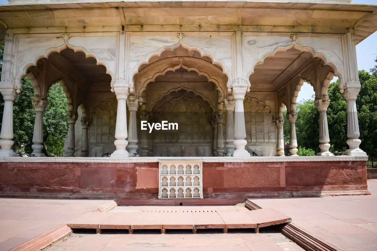 Architectural details of lal qila - red fort situated in old delhi, india,view inside delhi red fort