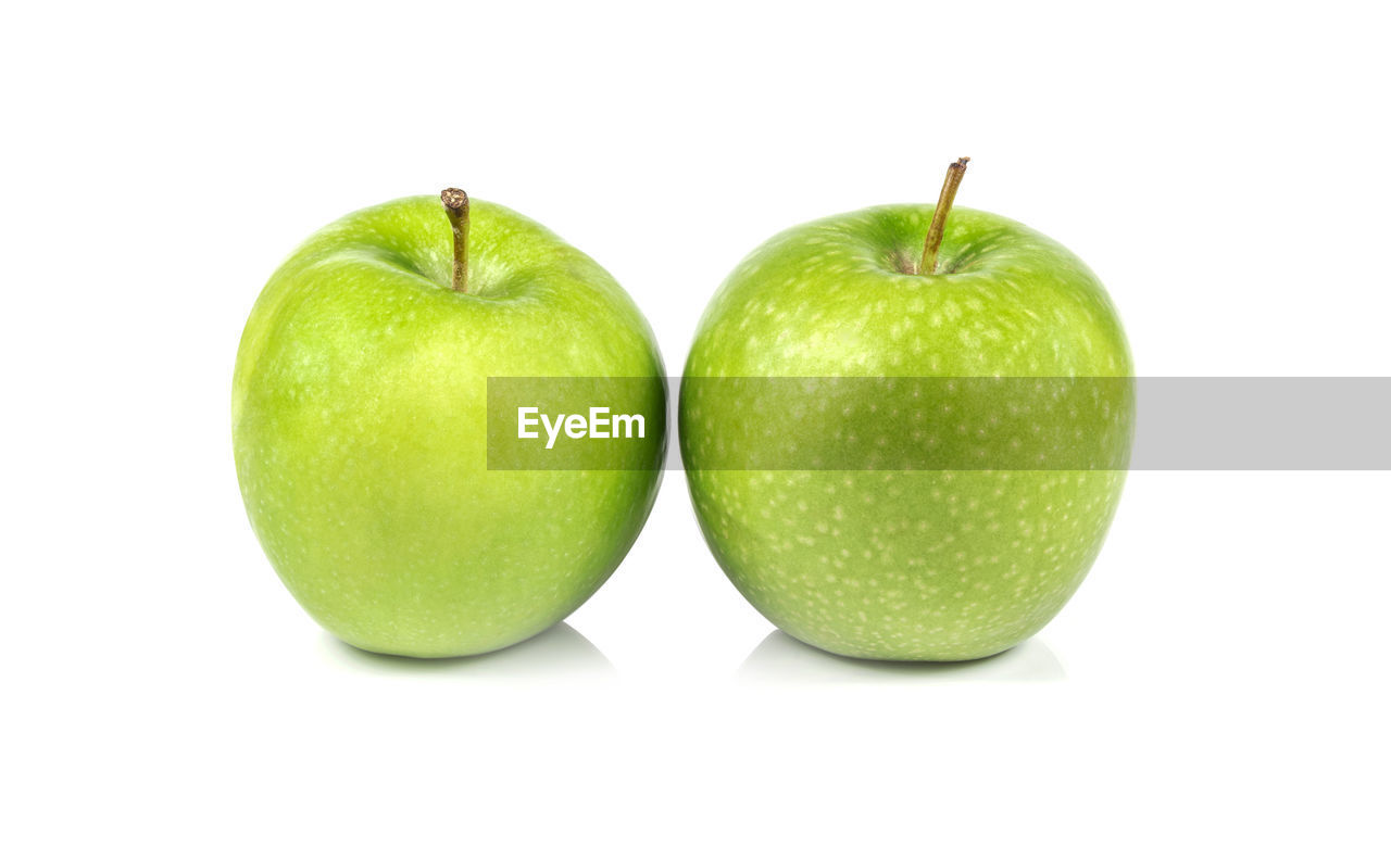 food and drink, healthy eating, food, fruit, cut out, green, wellbeing, granny smith, produce, apple, apple - fruit, freshness, granny smith apple, studio shot, plant, white background, indoors, two objects, no people, group of objects, drink, close-up, three objects