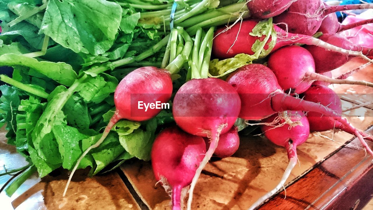 HIGH ANGLE VIEW OF TOMATOES