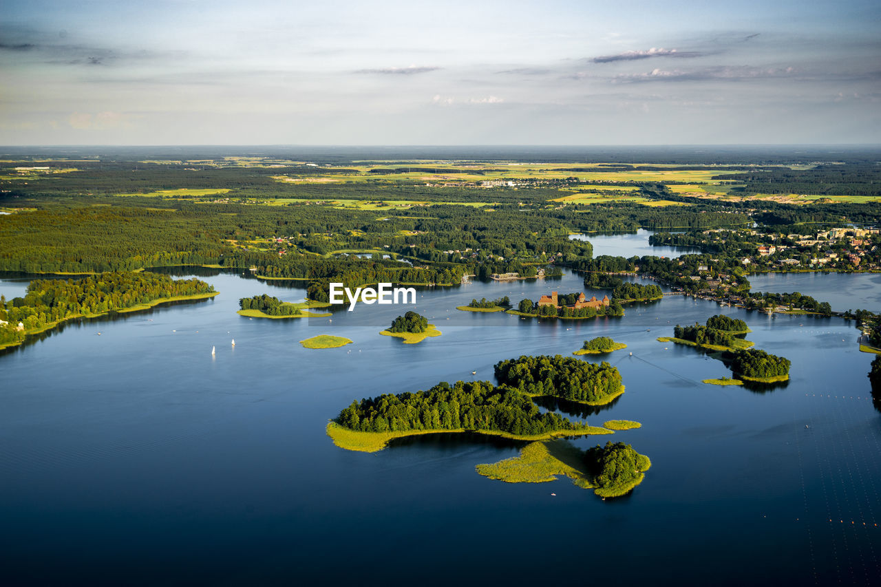 The view from above of the lake with the small islands